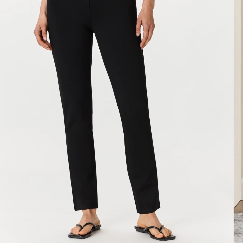 NWOT Quince Ultra-Stretch Ponte Straight Leg Pants